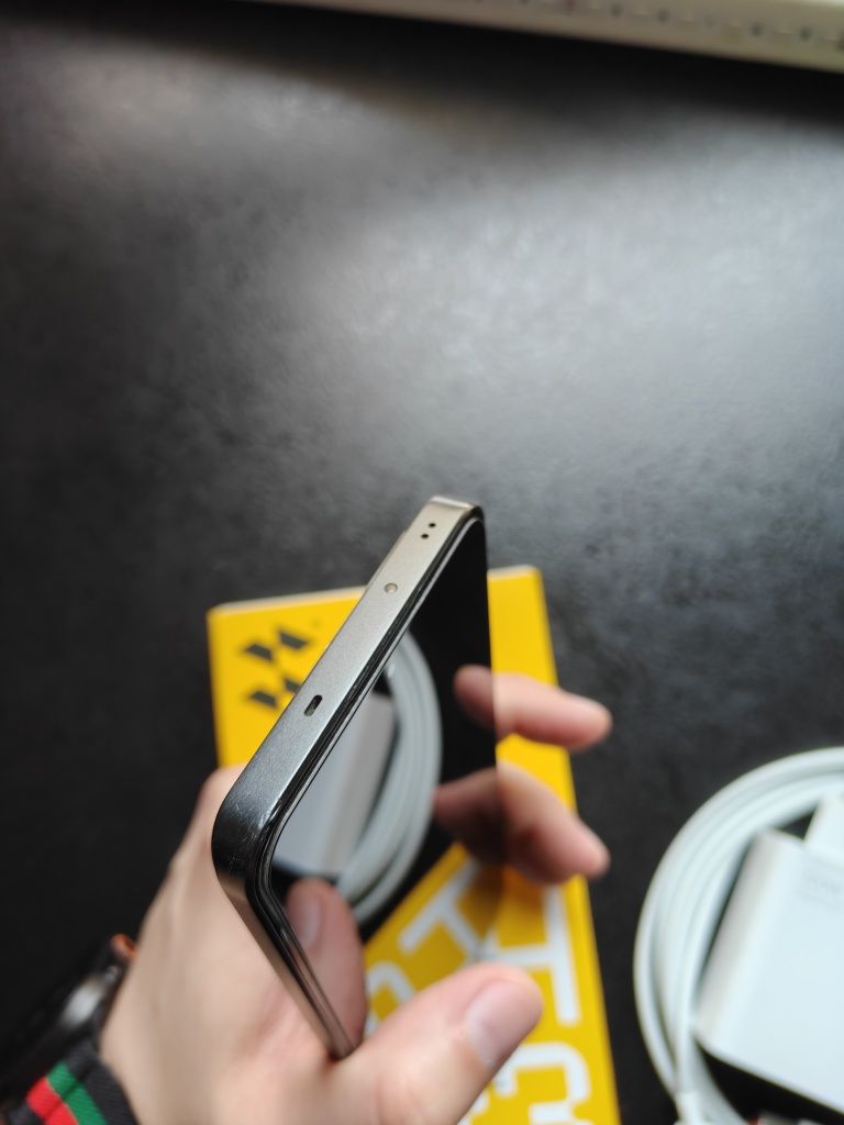 Xiaomi 13T Pro + Folie Față-Spate + 120w charger