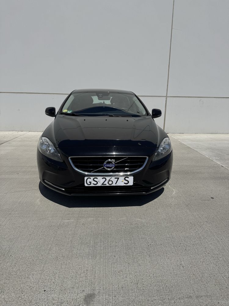Vand Volvo V40 ~ 2016 ~ 2.0 ~ Euro 6 ~ Diesel ~ impecabil